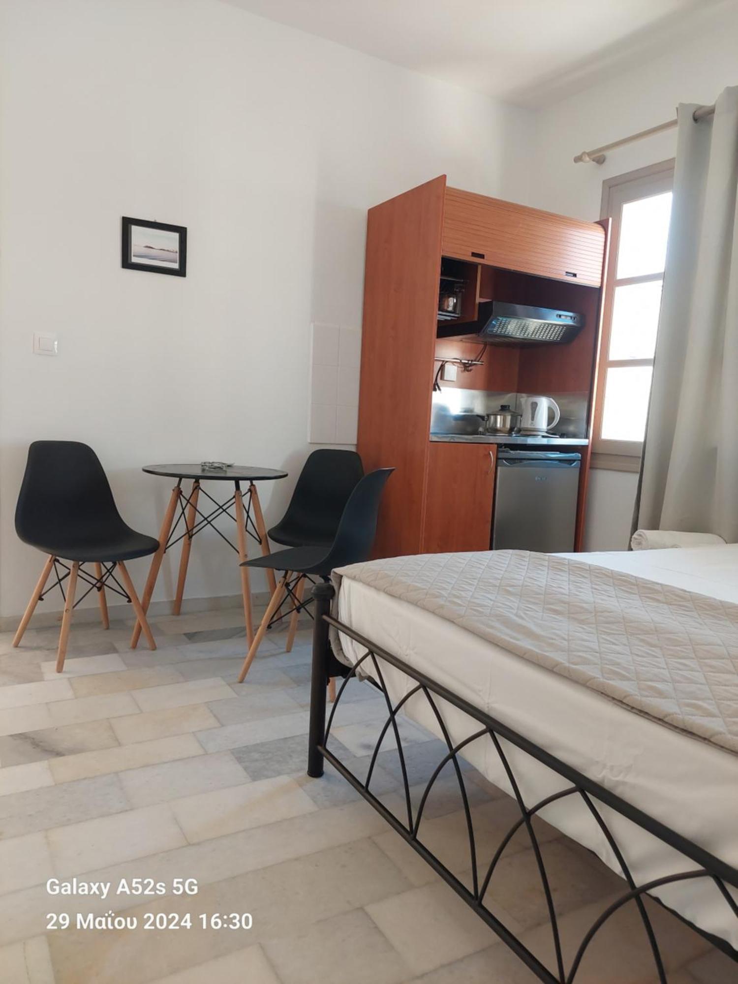 Studio Tsakas Naxos City Extérieur photo